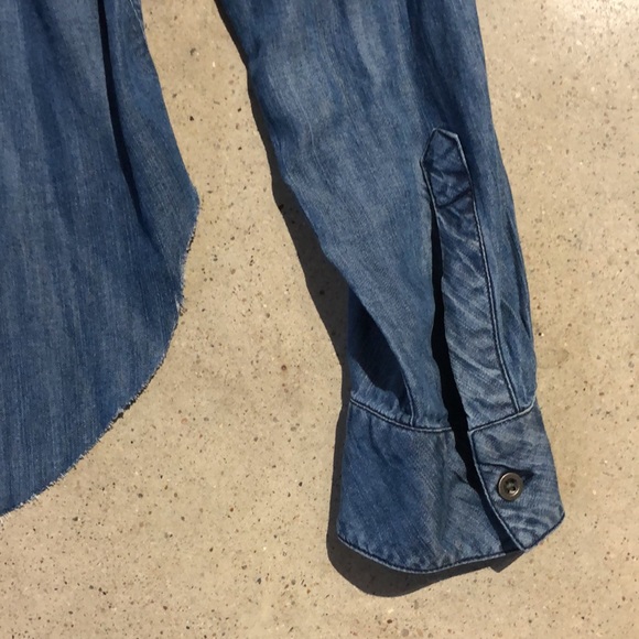 Rails Carter Dark Shadow Chambray Button-Up Shirt - Picture 9 of 12